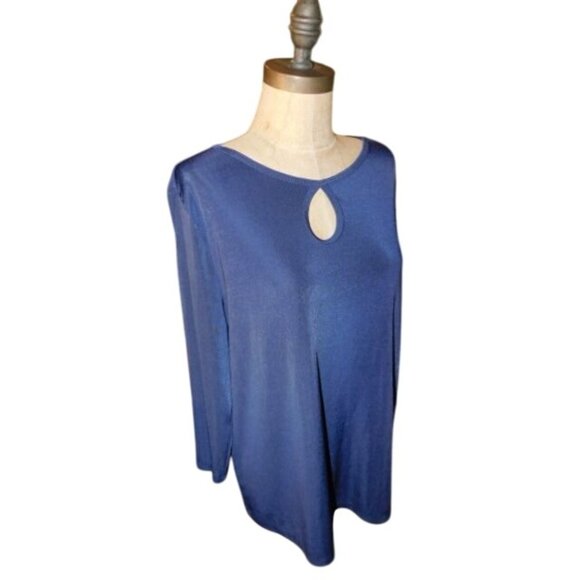 Chico's Size L Large (2) Navy Blue 3/4 Sleeve Keyhole Neck Slinky Stretchy Top - Picture 2 of 2